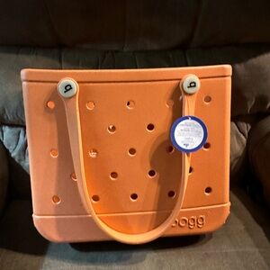 NWT GOURD-geous BABY BOGG BAG.  No scratches or defects.